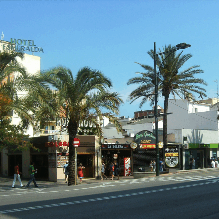 De strip in Lloret de Mar